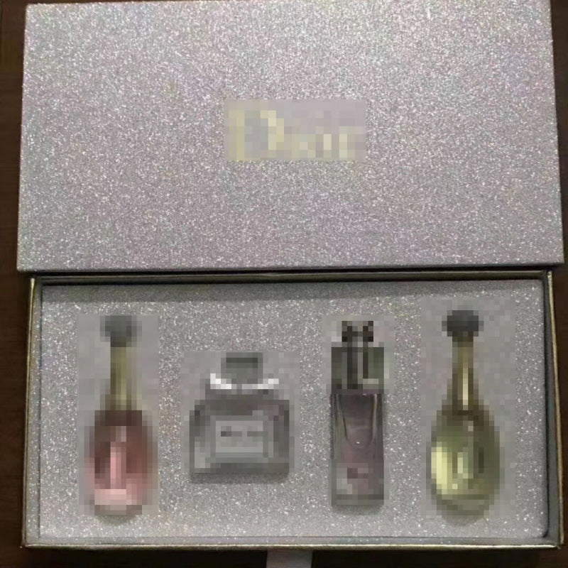 4890184501761,4890184501778